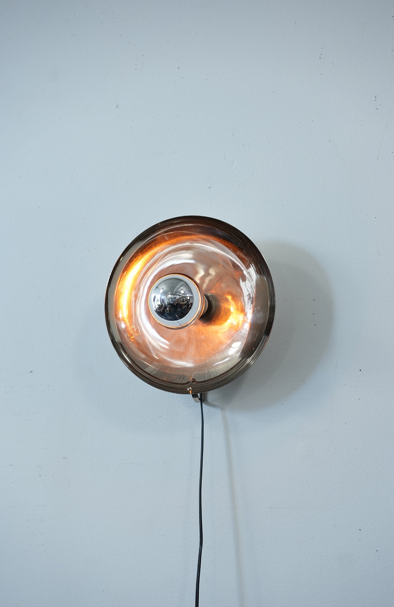 parabolic lamp 05.jpg