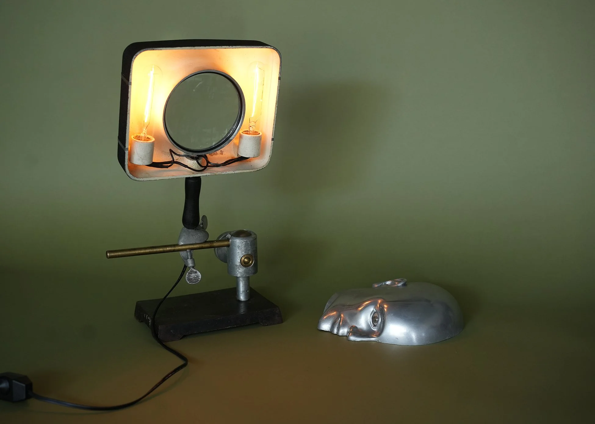 magnifier lamp 00.jpg