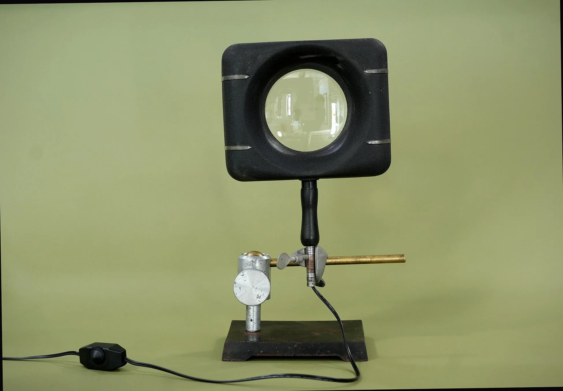 magnifier lamp 0D.jpg