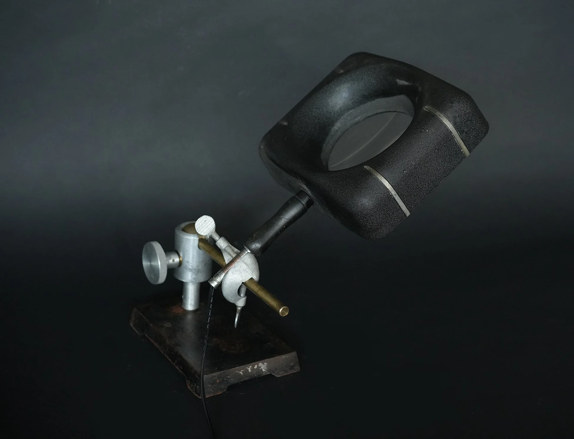 magnifier lamp 04.jpg