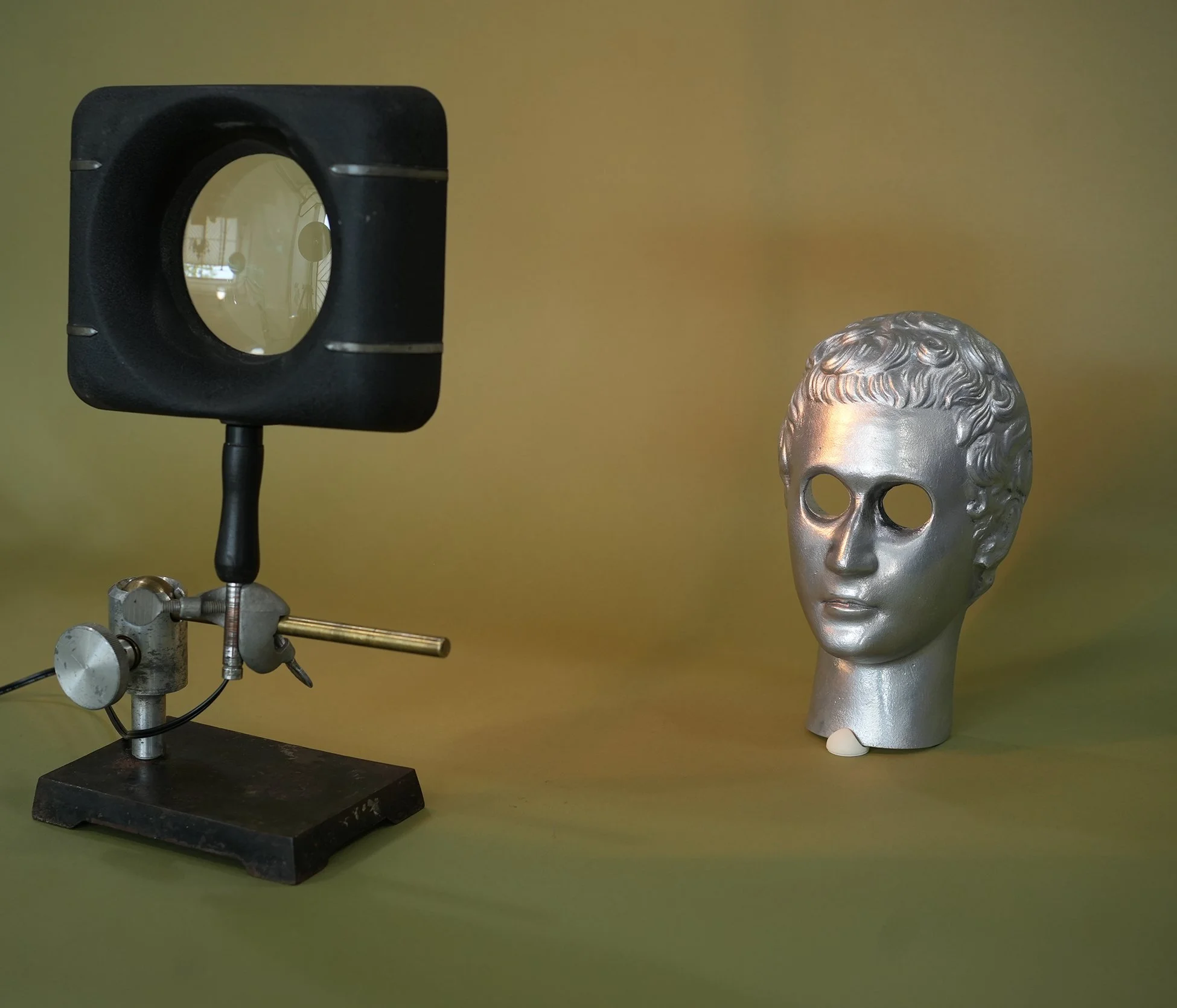 magnifier lamp 0C.jpg