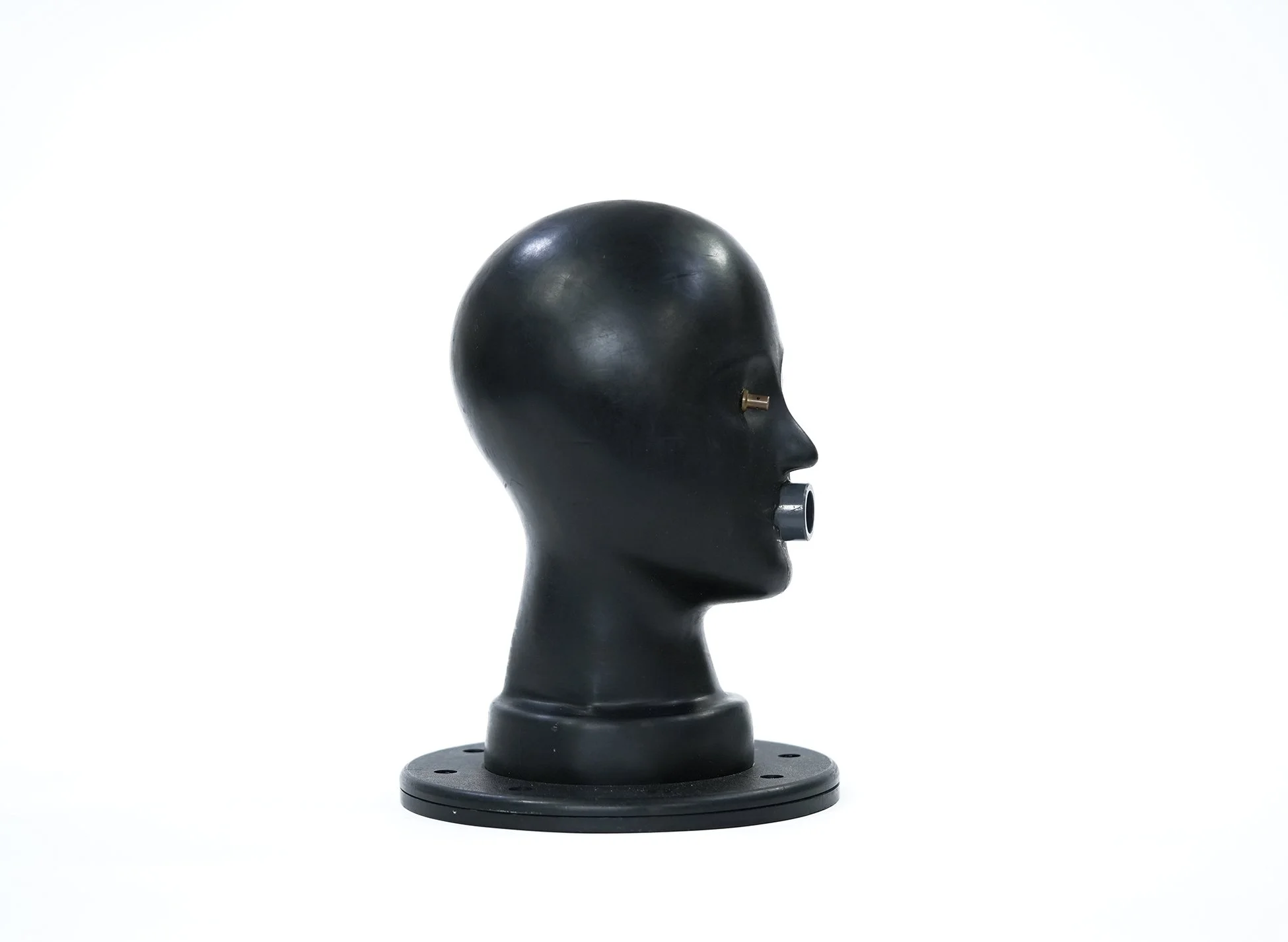 gas mask manikin 05.jpg