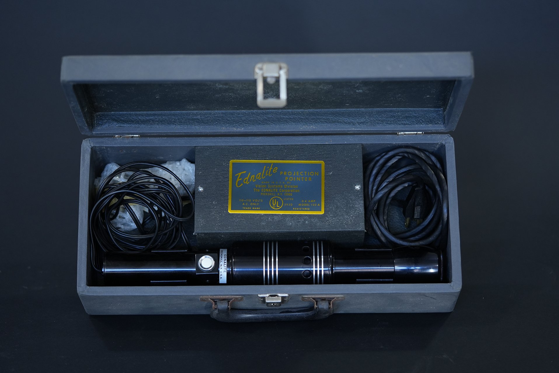 vintage pointer 01.jpg