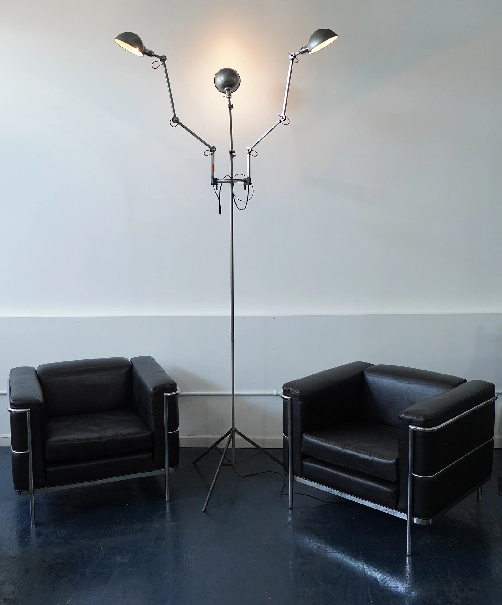 three arm lamp 01.jpg