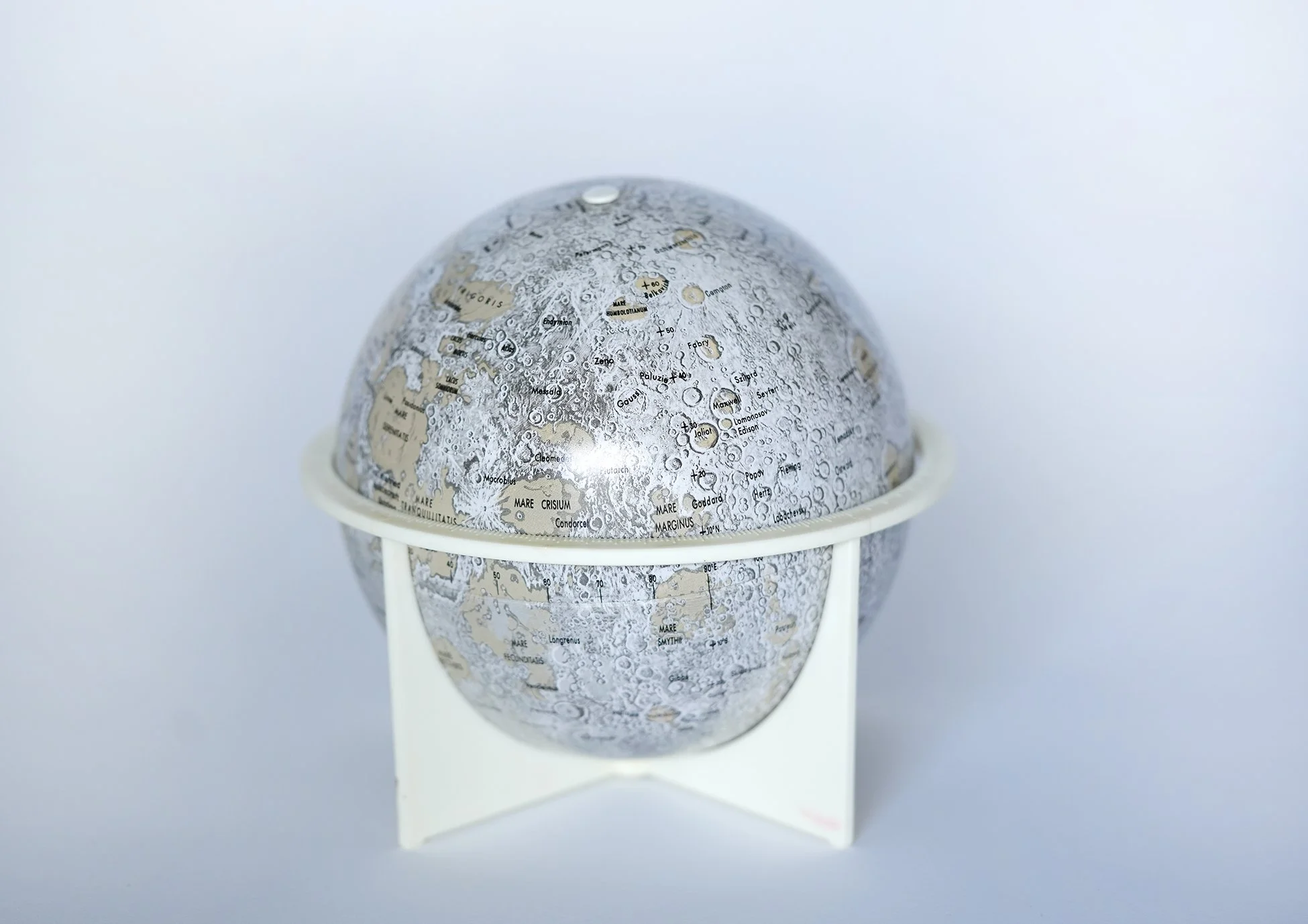 moon globe 02.jpg
