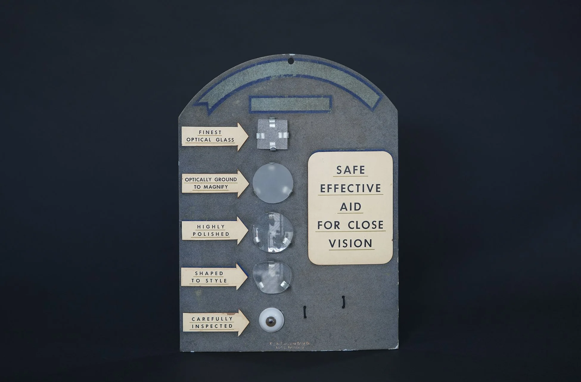 glasses display 01.jpg