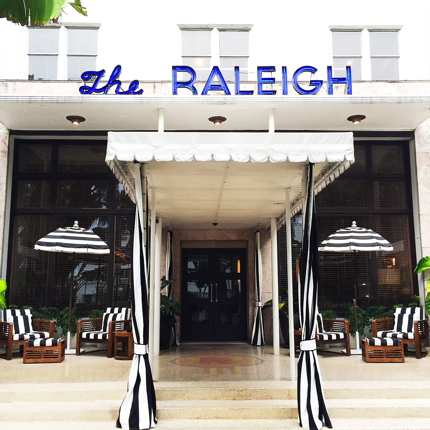 raleighotel 2.jpg