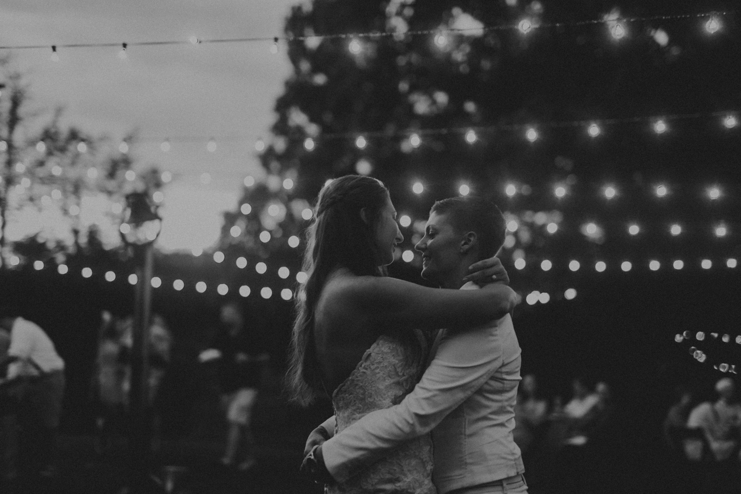 Best_Nashville_Wedding_Photographers_-595.jpg