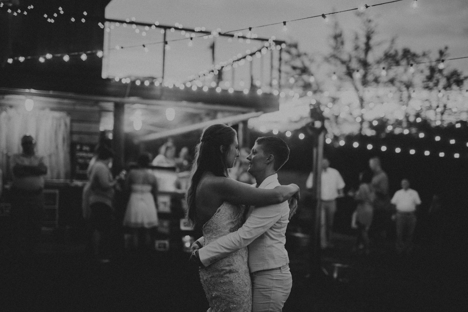 Best_Nashville_Wedding_Photographers_-598.jpg
