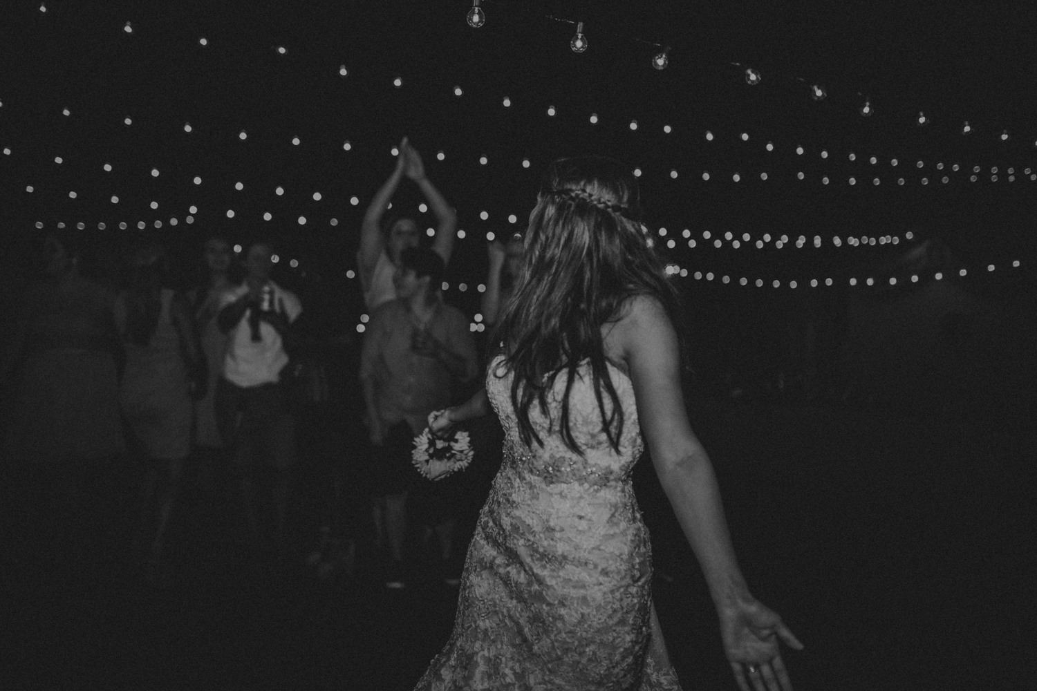 Best_Nashville_Wedding_Photographers_-621.jpg