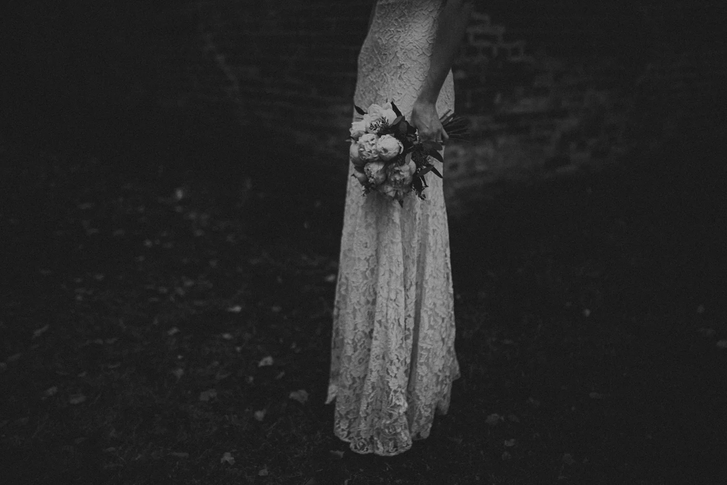 Moody_bridal_portraits-8.jpg
