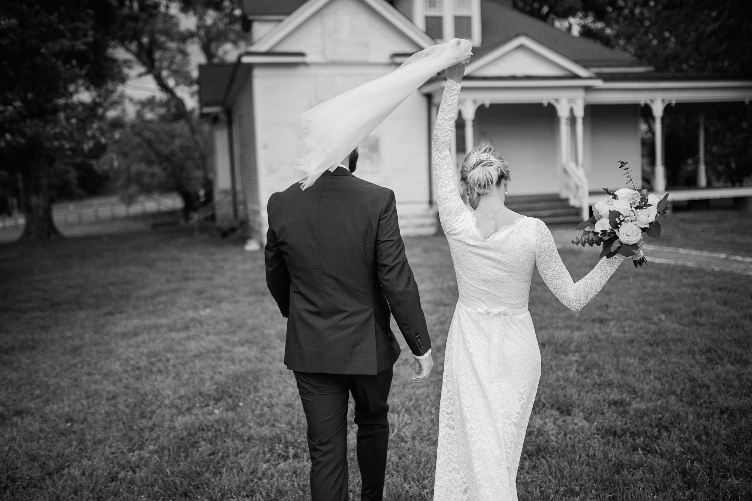 candid-wedding-photographers-nashville-tn-27.jpg