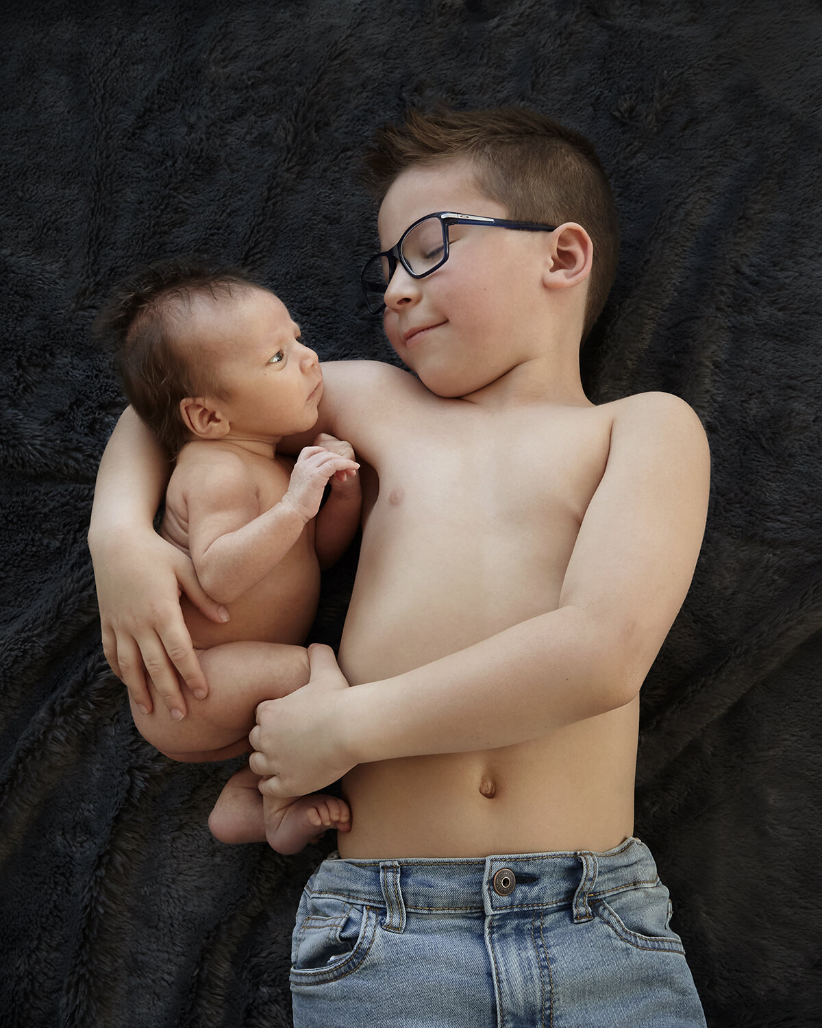 cindy-moleski-professional-newborn-baby-siblings-boys-brothers-nephews-portrait-photographer-saskatoon-saskatchewan-29759-8100e copy.jpg