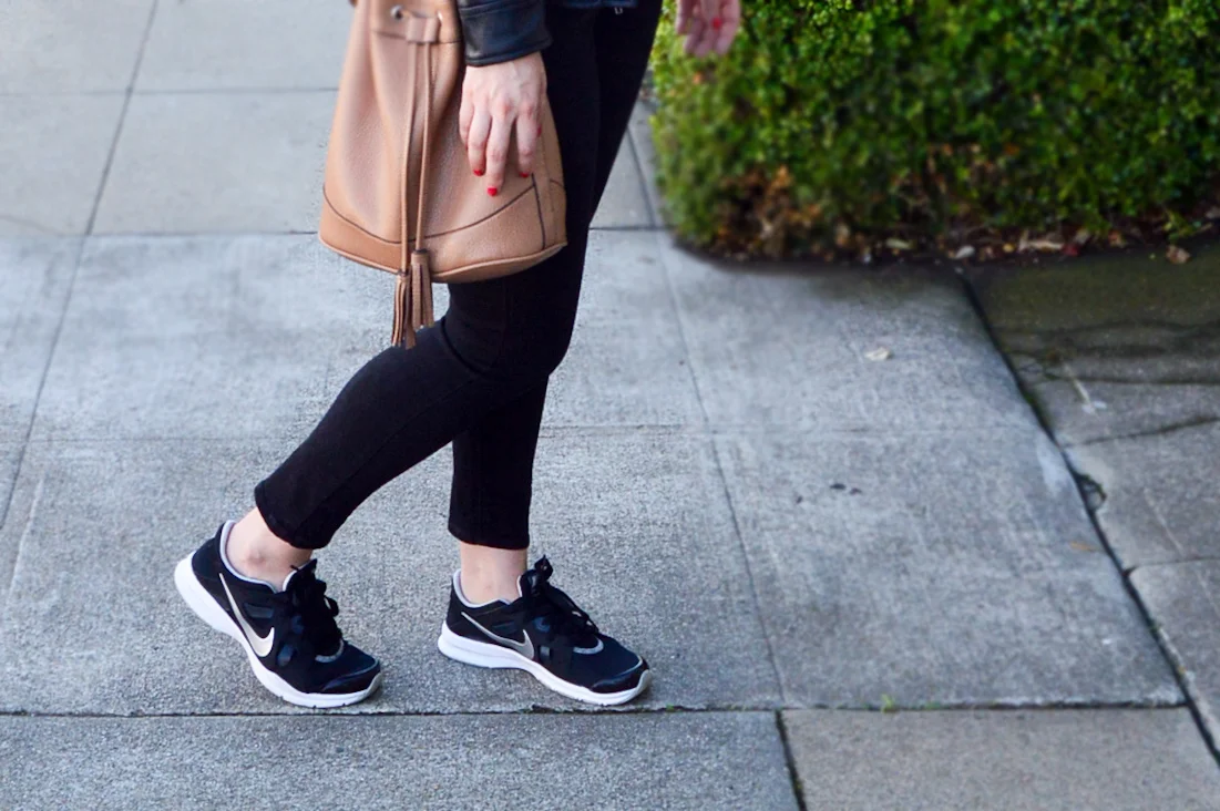 Casual Friday via. Birdie Shoots
