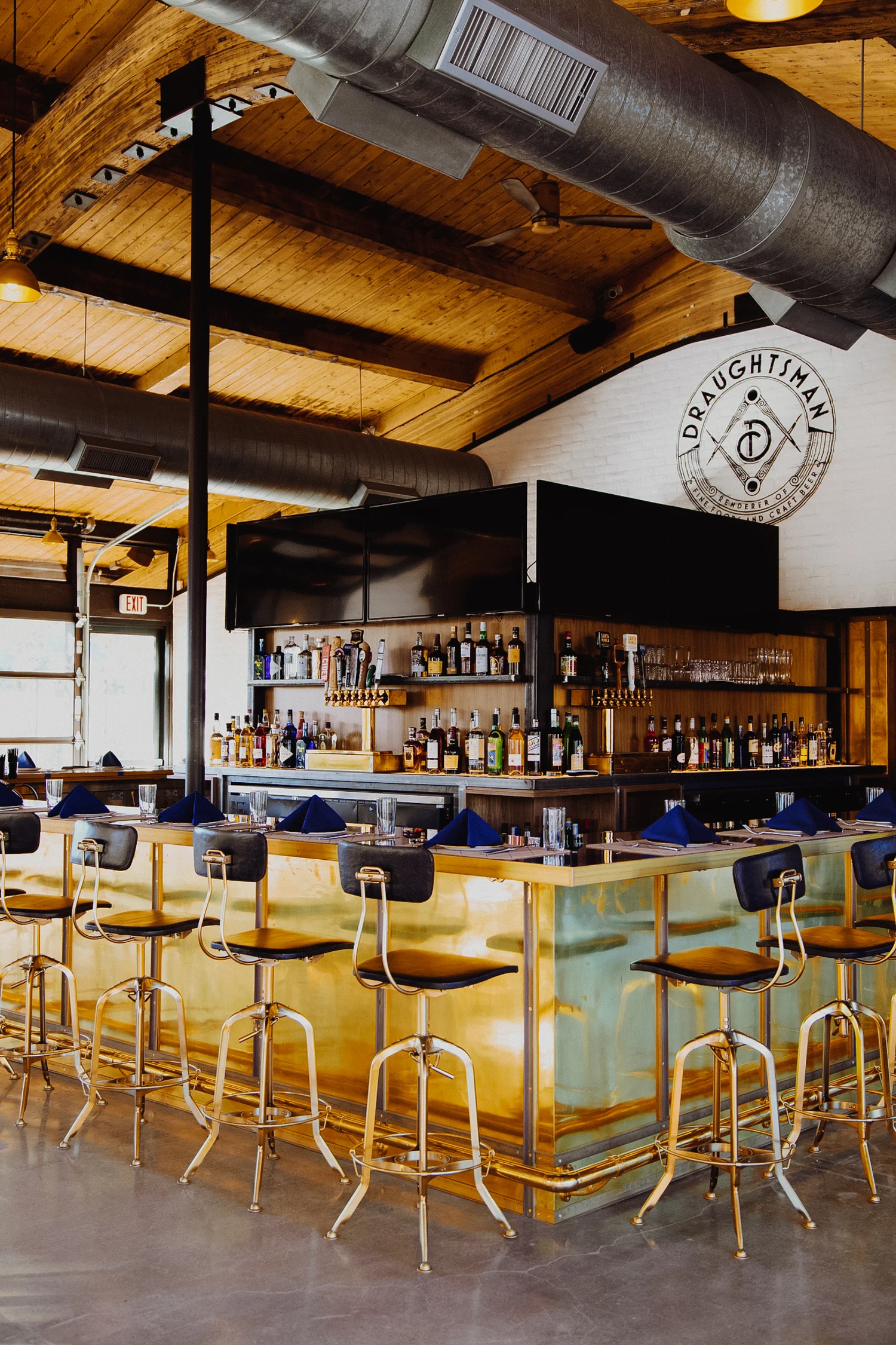 Draughtsman Bar.jpg