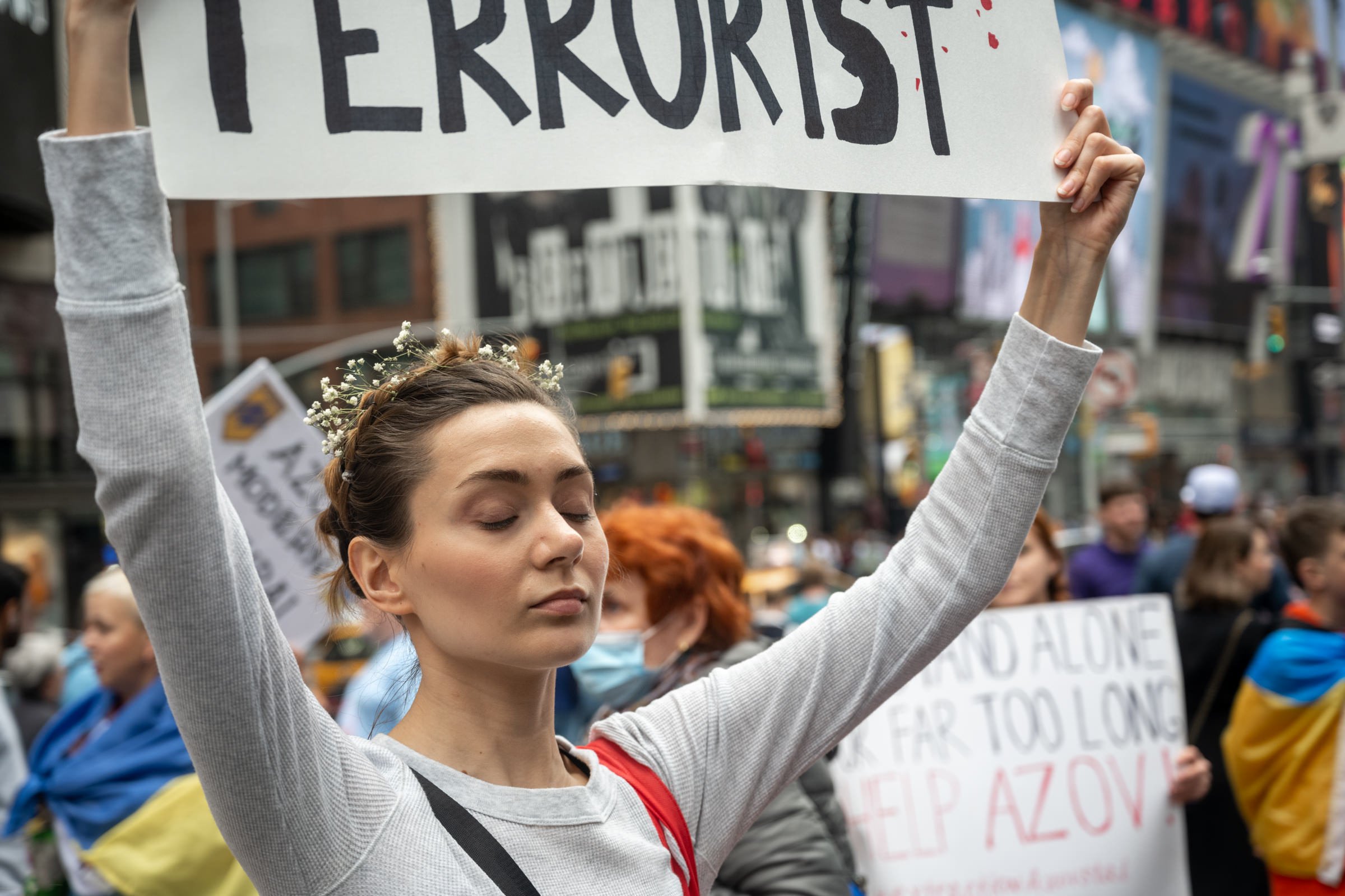 rallyforukraine_timessquare_051422_1941.jpg