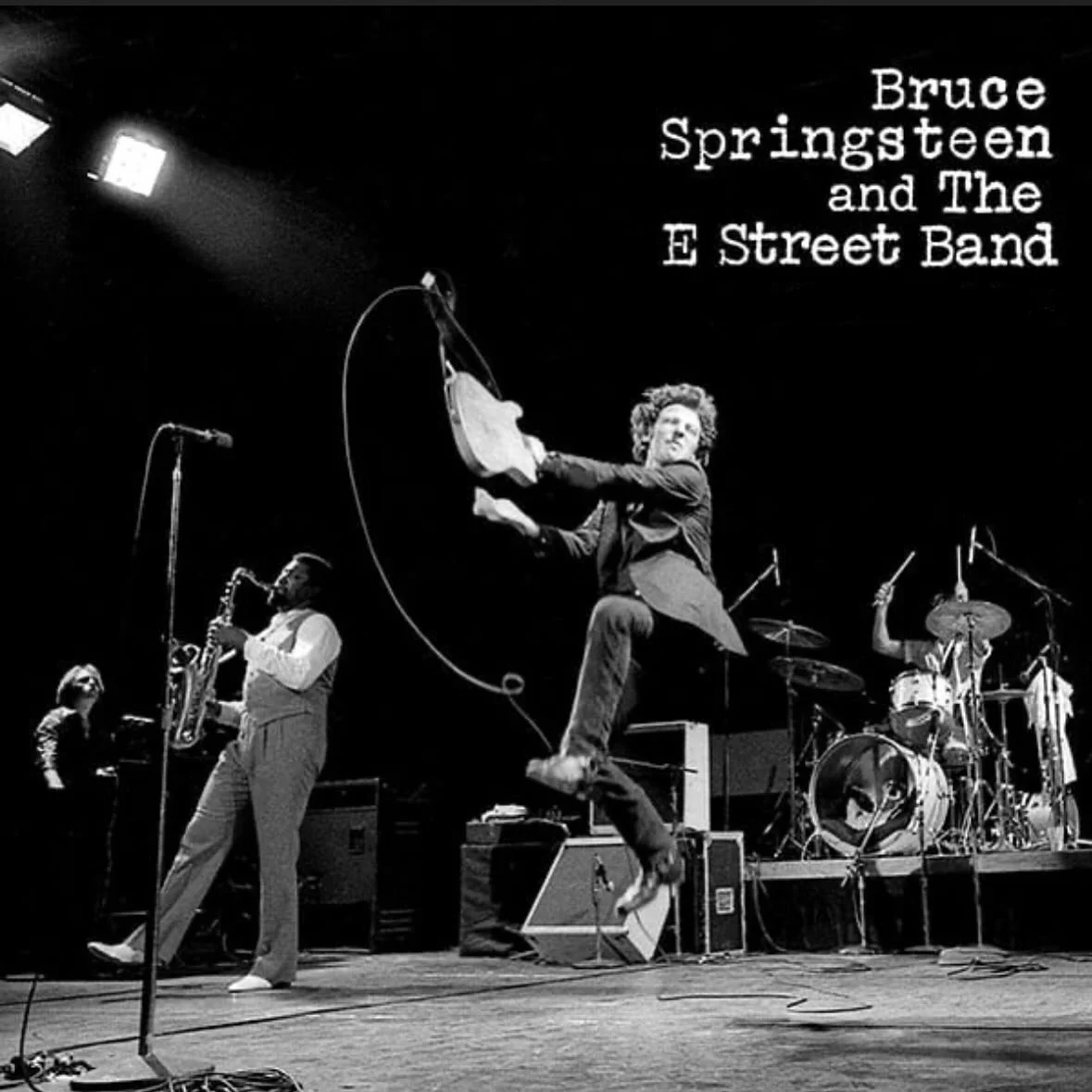 On this day in 1978, at the Capital Theater in Passaic&hellip; my vote for one of top 5 #Springsteen shows of all time. (I wasn&rsquo;t there - I was 11.)
#brucespringsteen #brucespringsteenandtheestreetband #piecederesistance #springsteenfans #darkn