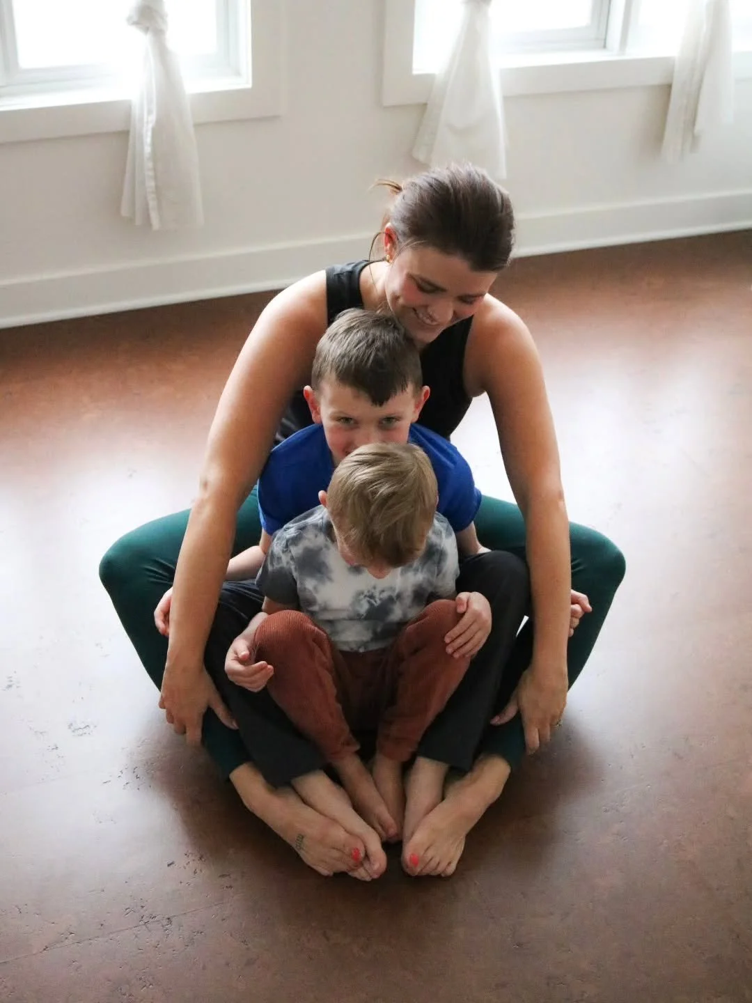 FAMILY YOGA
bring your little and enjoy some quality family time as you move, breathe and explore together with Family Yoga!

🗓: Sunday April 19th 10:00-10:45am

Register now at yogawithin.ca 

#yeg #yegyoga #whyteave #yoga #edmonton