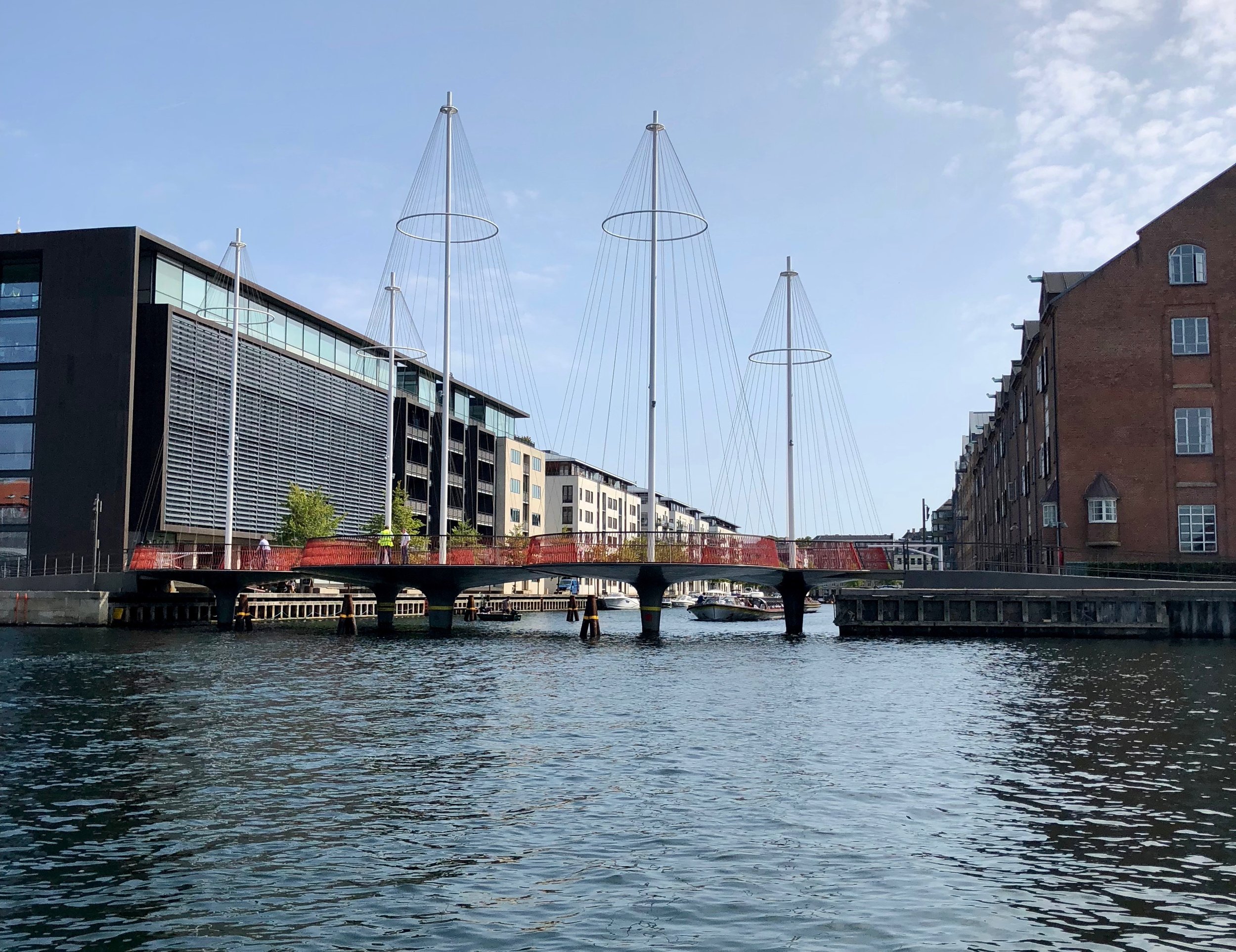 Cirkelbroen (Circle Bridge) 