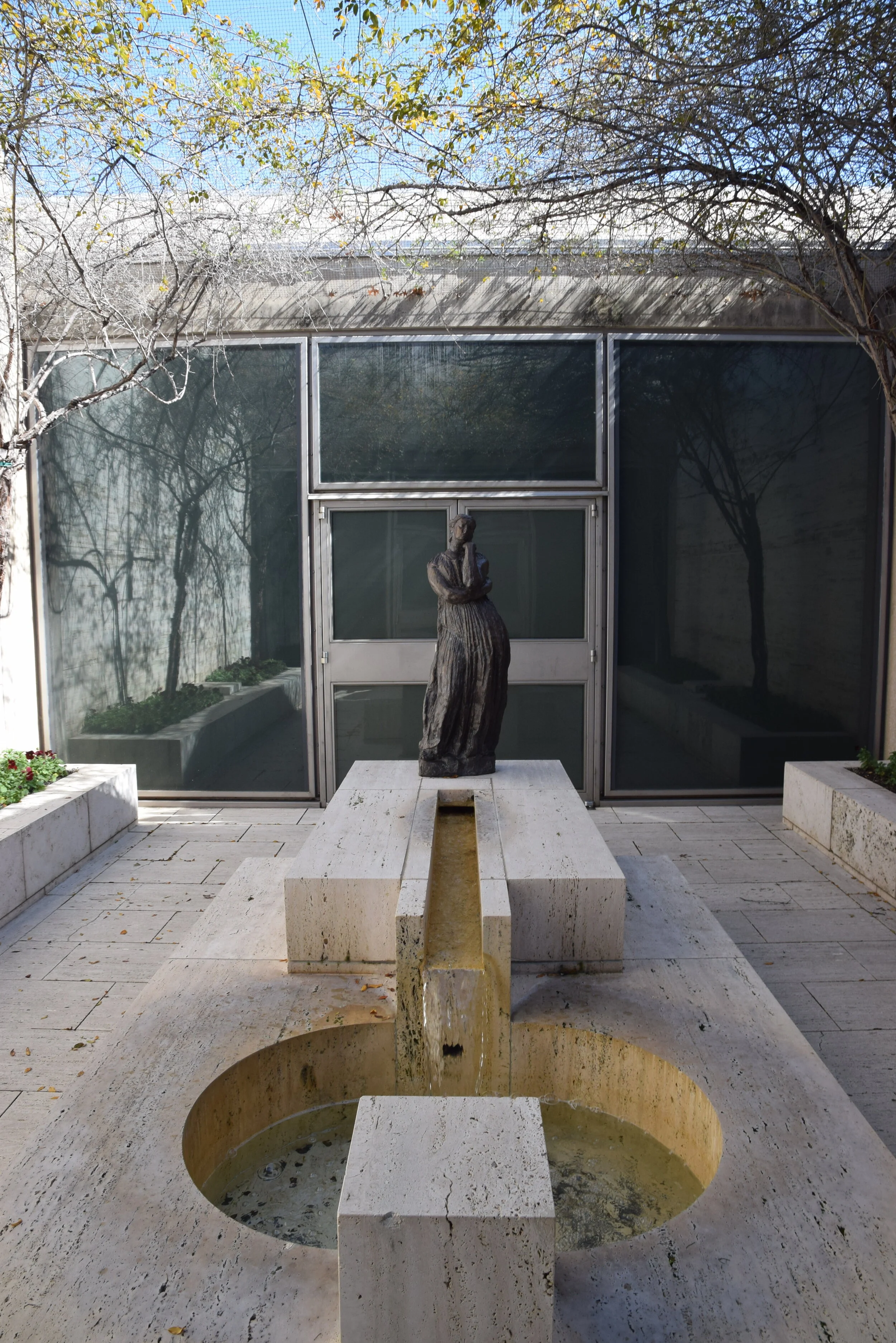 Architectural Review: Contemplating the Kimbell