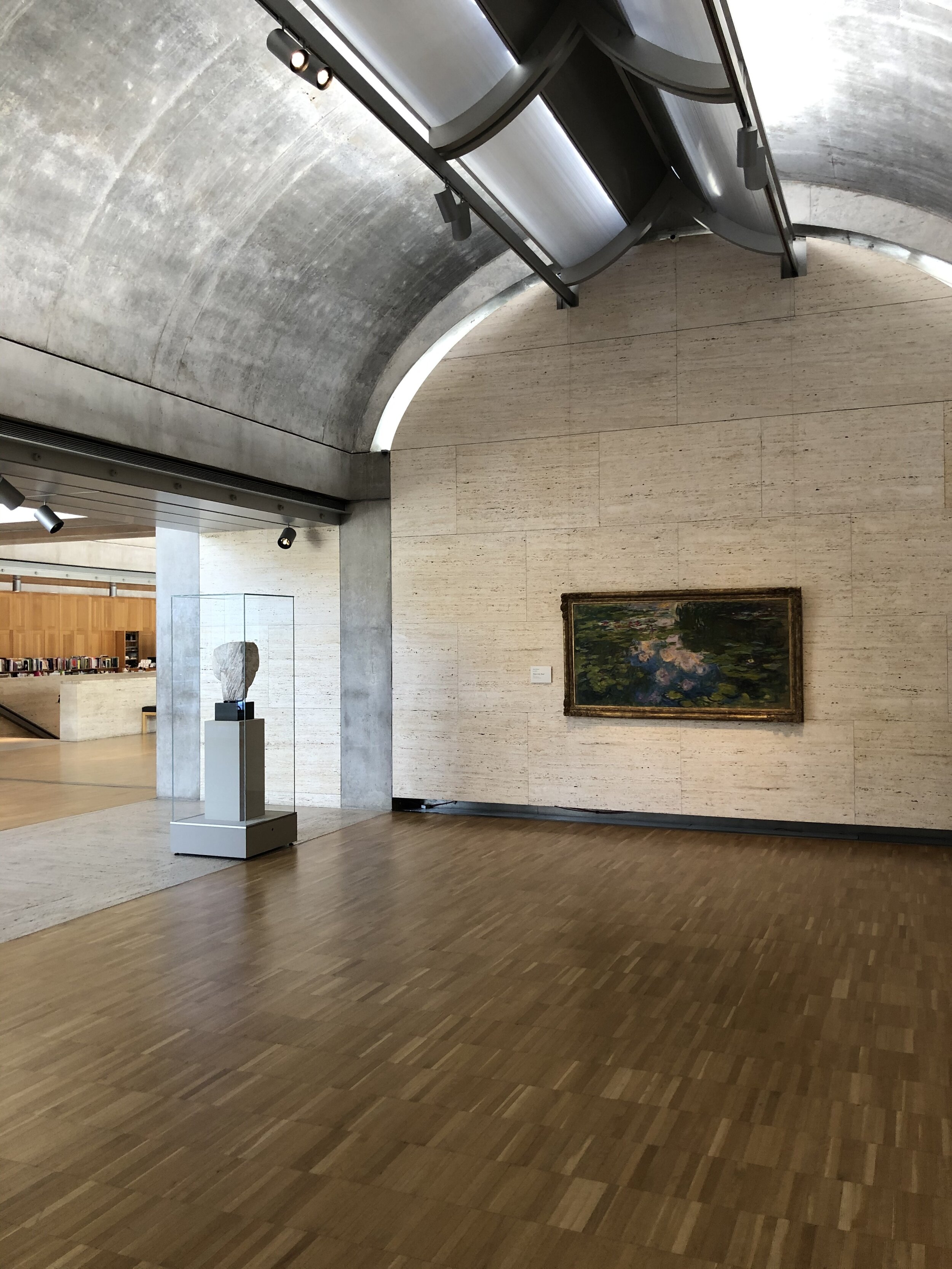 Vaults allow for an open floor plan with few partitions