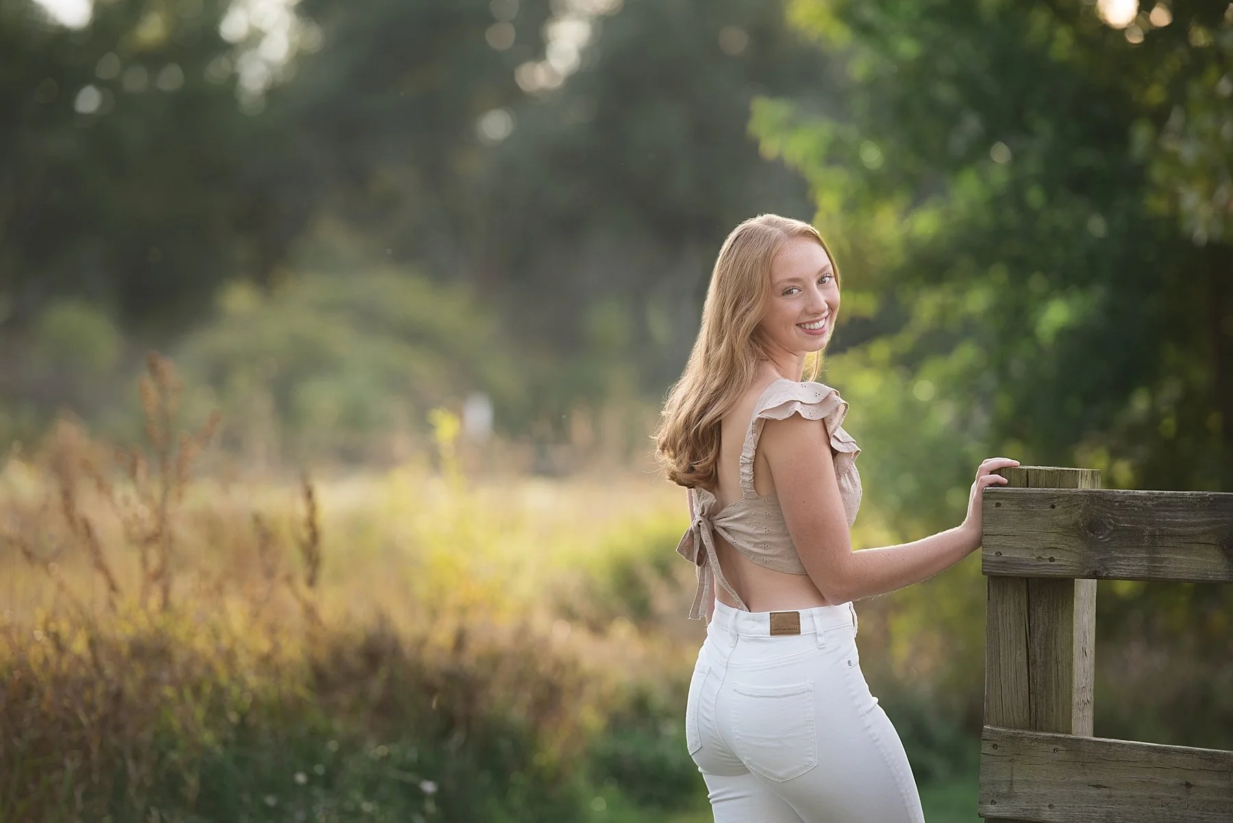 ALAYNA // senior feature