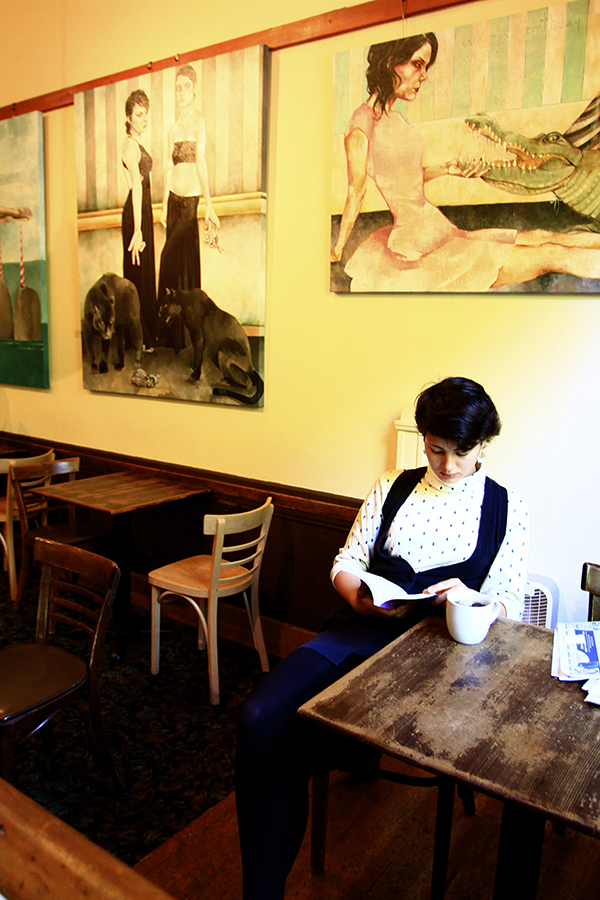 cafelife_customers3.jpg