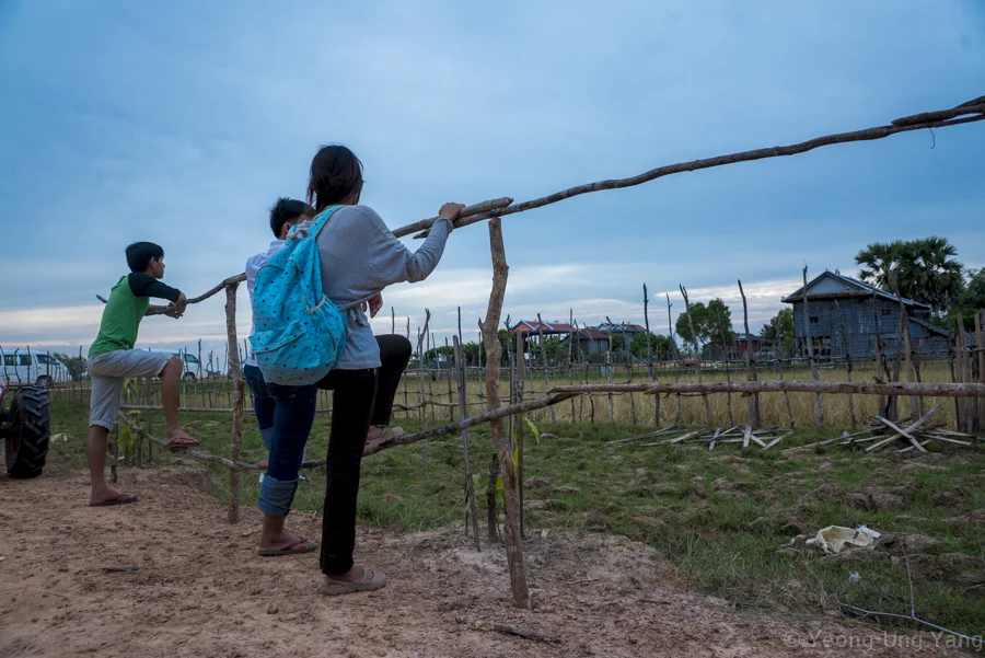 Young people at Siem Reap in Cambodia, November 30th, 2014.