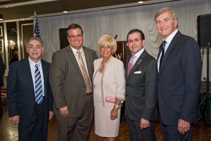 2015IAPCdinner124-L.jpg