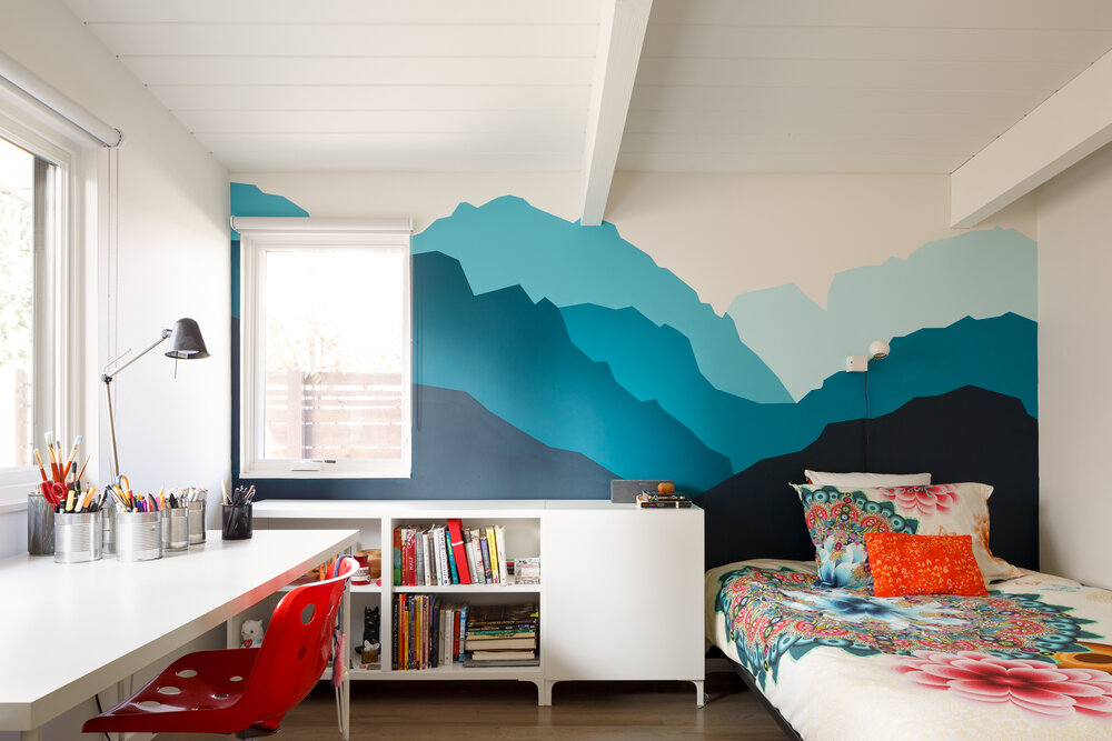 Nina - bedroom wall mural.jpg