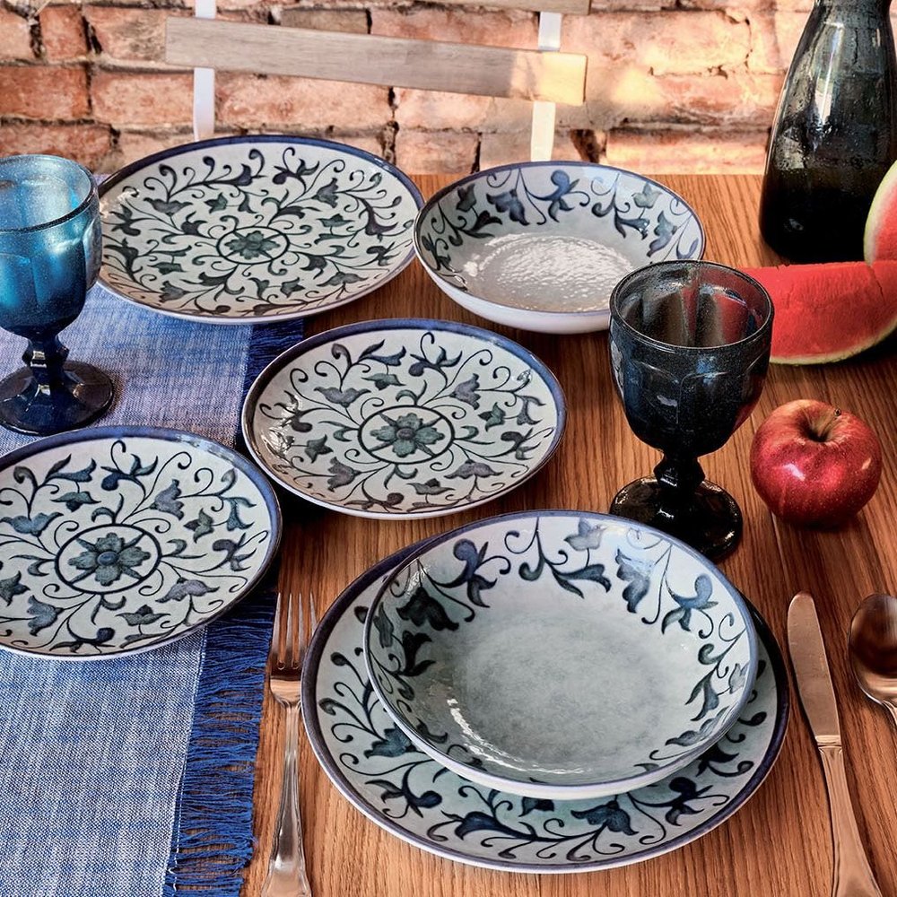 Table set with blue and white Tognana plates