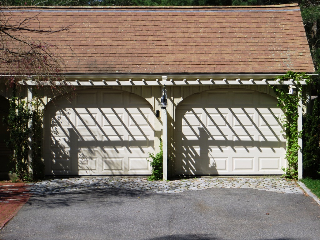 Trellis Shadow02.jpg