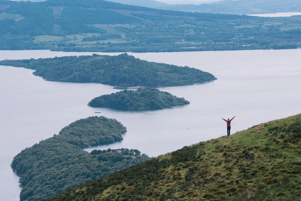fat-creative-travel-exploring-scotland-by-foot-hike-the-conic-hill-21.jpg