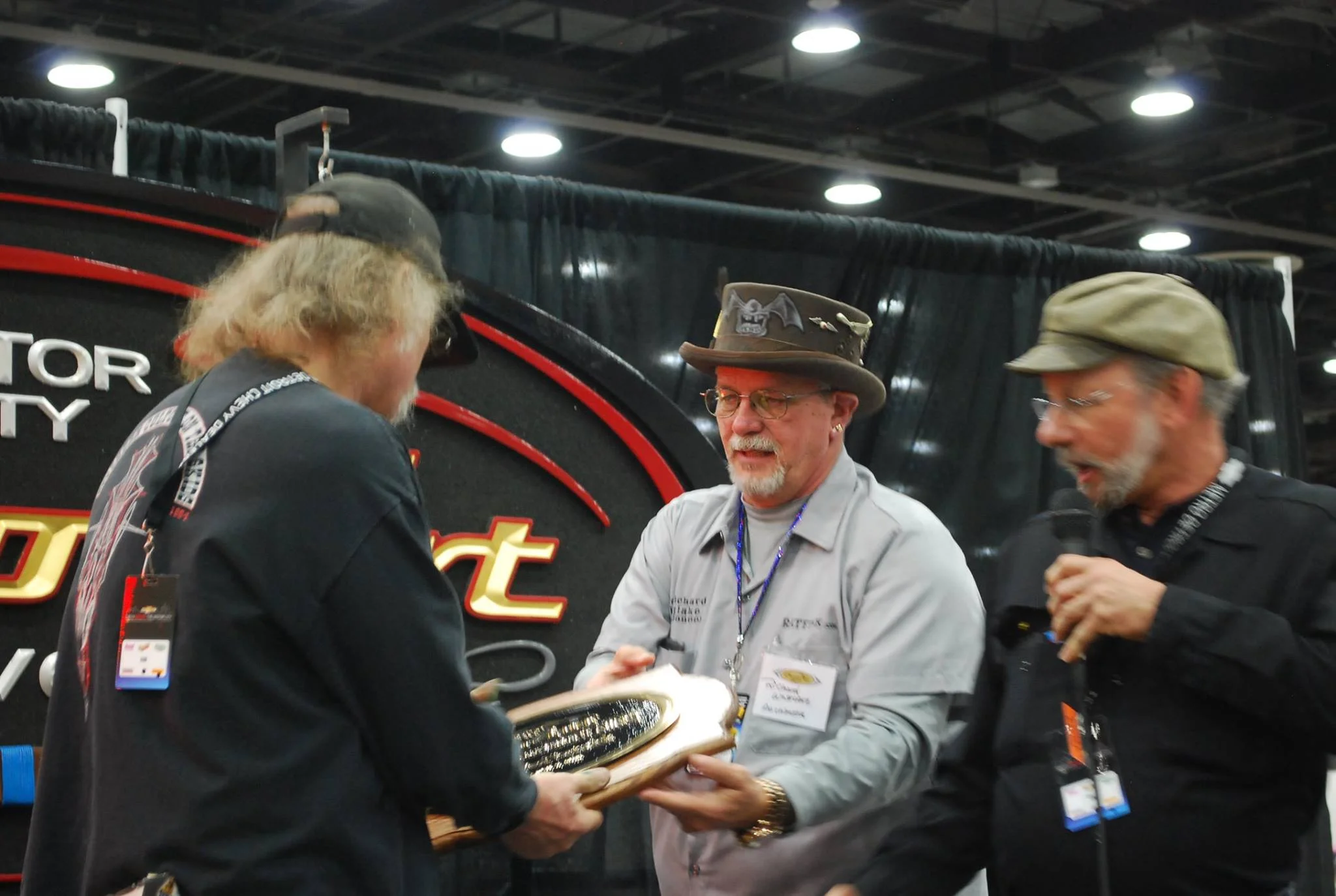 Tom VanNortwick receiving the Lifetime Achievement Award at the 2015 Detroit Autorama