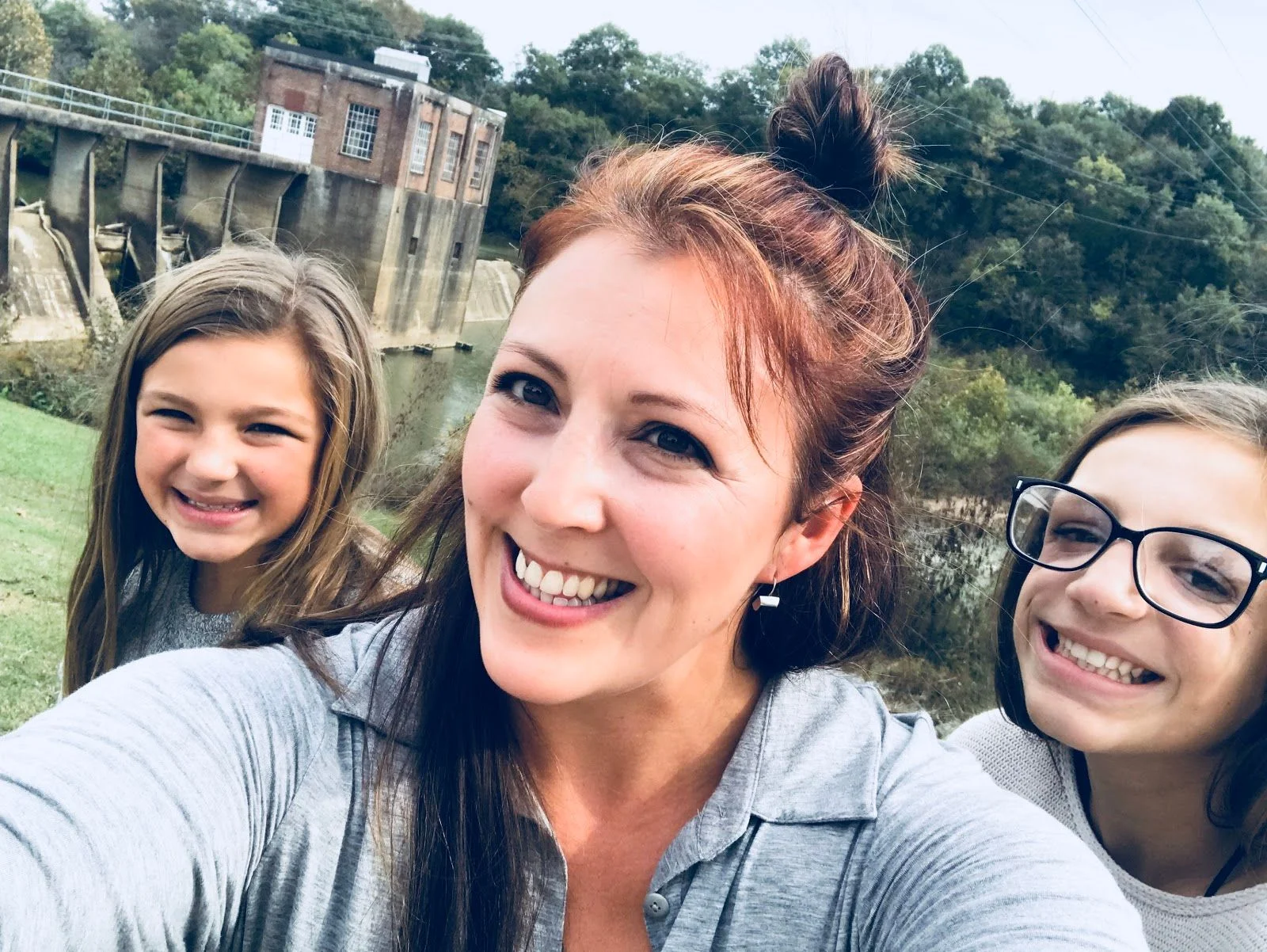 Sarah Harris Barry with daughters Ava Catherine and Lilly Barry at Columbia Dam Credit: Sarah Harris Barry