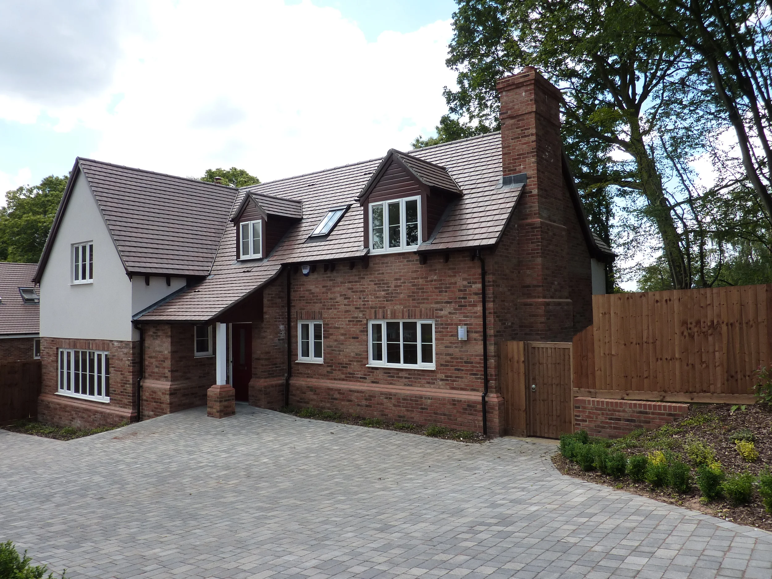 Split Level luxury home in Hertfordshire. — ASHWELL CONTRACTS LTD