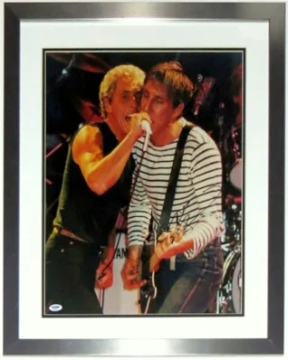 Pete Townshend Signed The Who 16x20 Photo - PSA DNA COA Authenticated - Professionally Framed