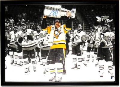 Sidney Crosby Signed Pittsburgh Penguins 2017 Stanley Cup Photo Canvas - Frameworth Sports Authenticated COA - Professionally Framed 34x25