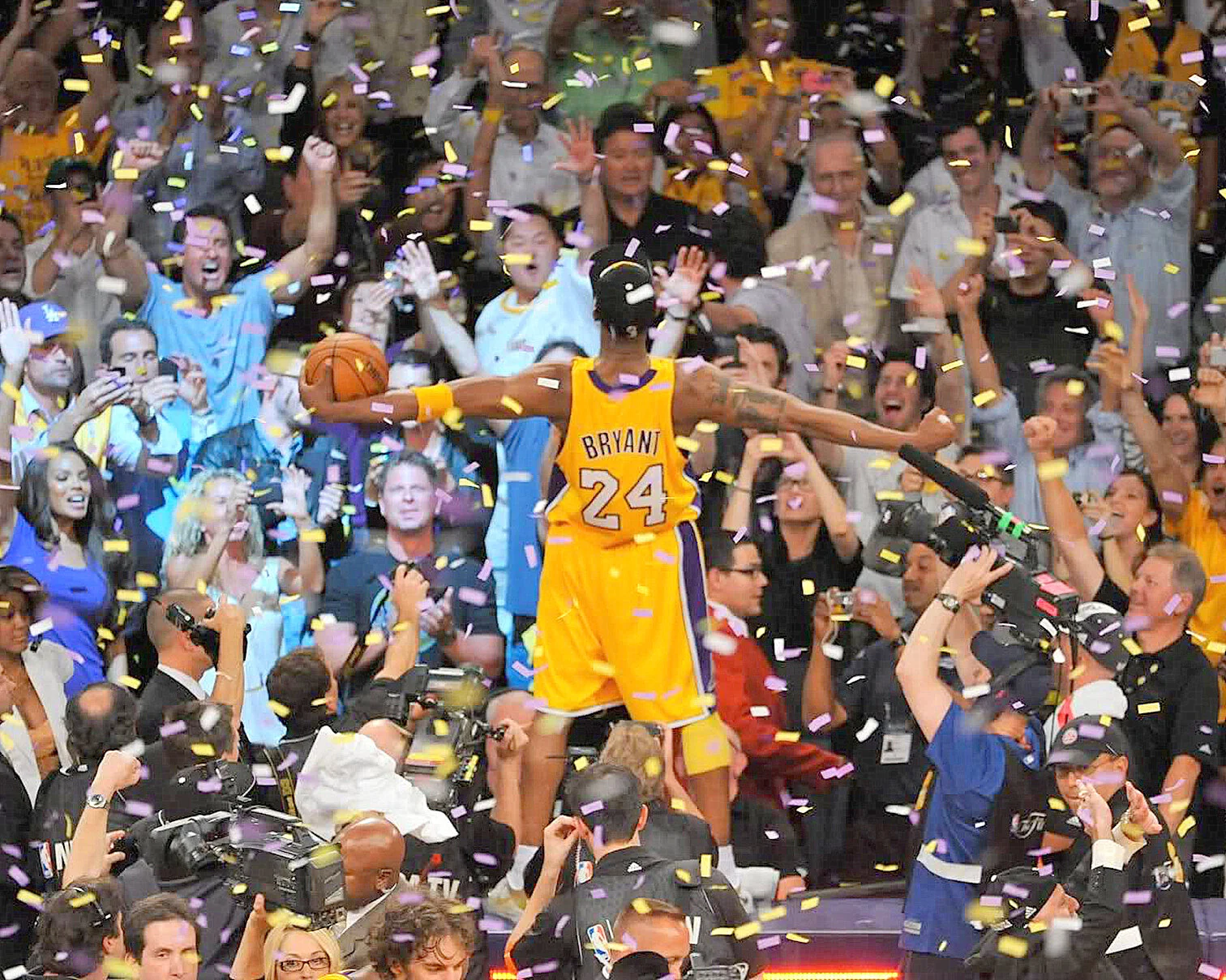 NBA_basketball_Kobe_Bryant_Los_Angeles_Los_Angeles_Lakers-244493.jpg!d.jpeg