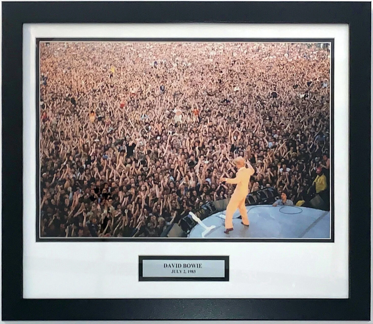 David Bowie 1983 Concert 12x18 Photo - Professionally Framed &amp; Plate
