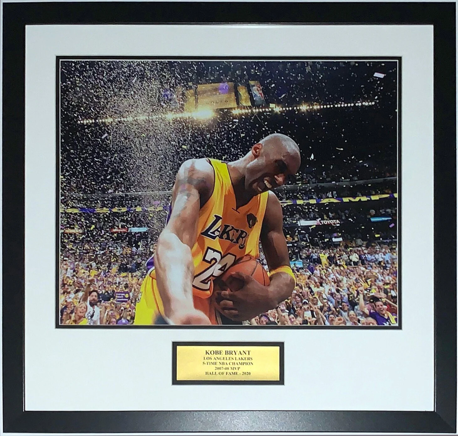 Kobe Bryant Los Angeles Lakers 16x20 Photo and Commemorative Hall of Fame Plate - Professionally Framed