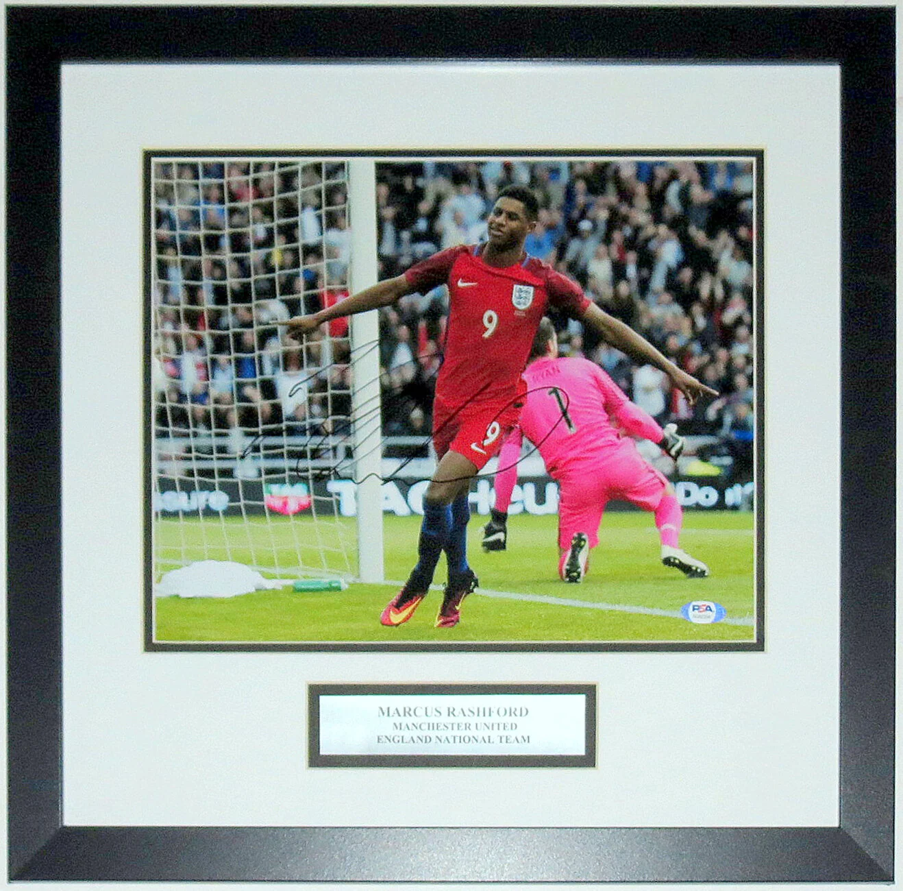 Marcus Rashford Autographed World Cup 11x14 Photo - PSA DNA COA Authenticated - Professionally Framed and Plate