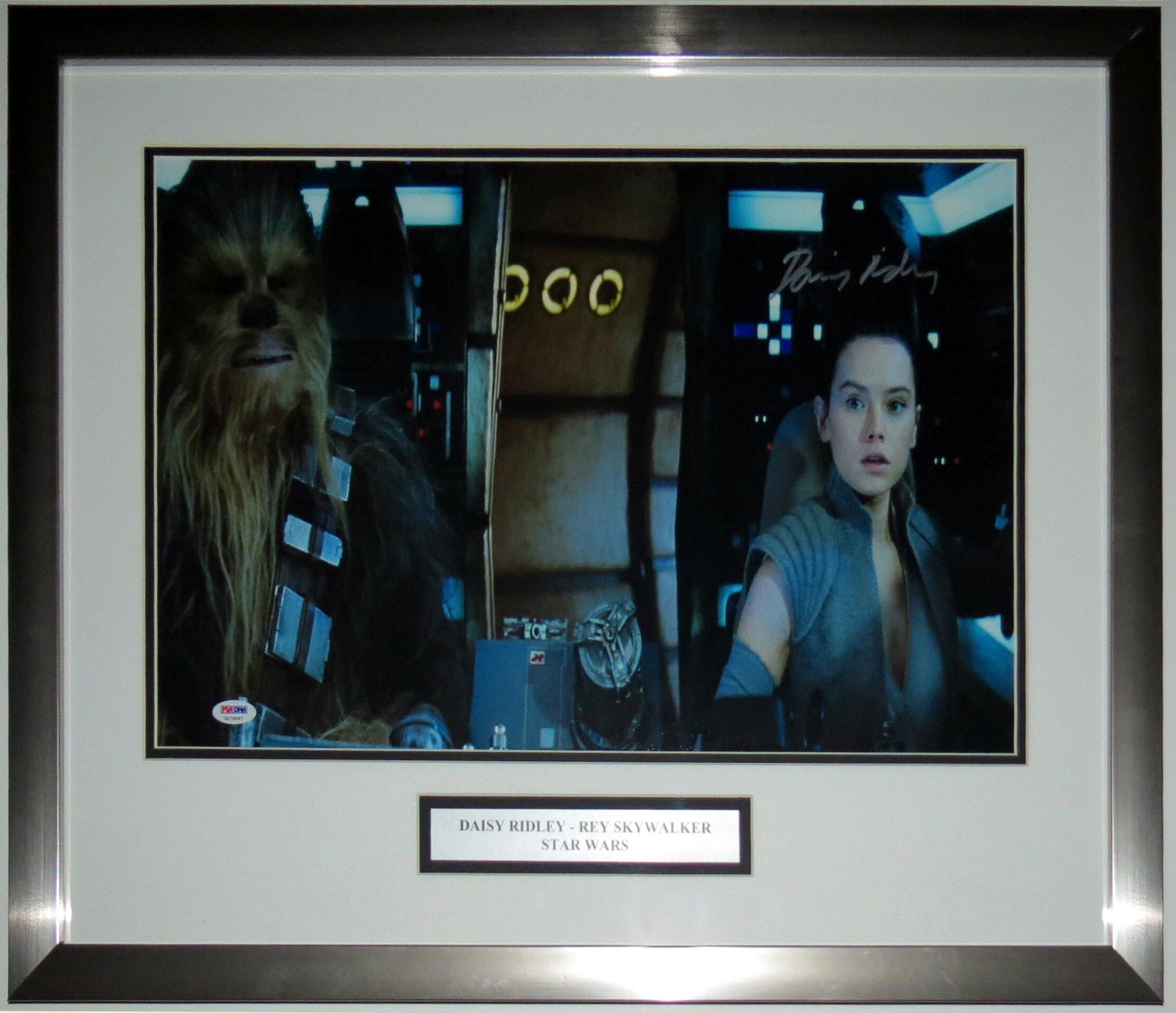 Bleachers Sports Music & Framing — Daisy Ridley Signed Star Wars Rey  Skywalker 16x20 Photo - PSA DNA COA Authenticated - Framed