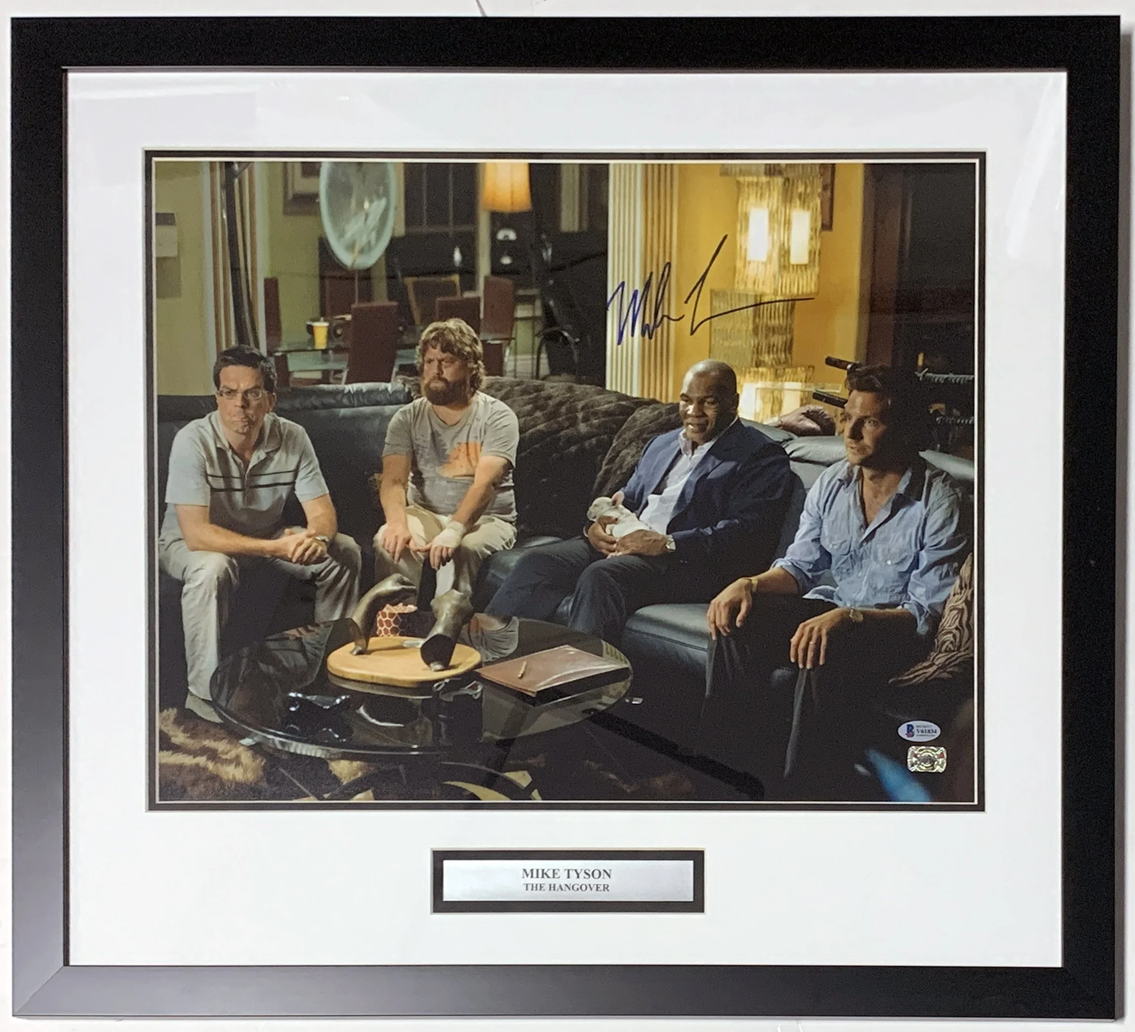 Mike Tyson Signed The Hangover Movie Scene 16x20 Photo - Beckett BAS COA - Professionally Framed &amp; Plate