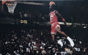 Basketball poster: Michael Jordan at the dunk - Fineartsfrance