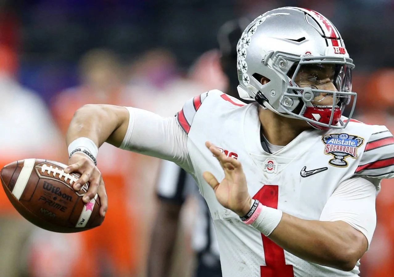 justin-fields-explains-ohio-state-huddles-sugar.jpg