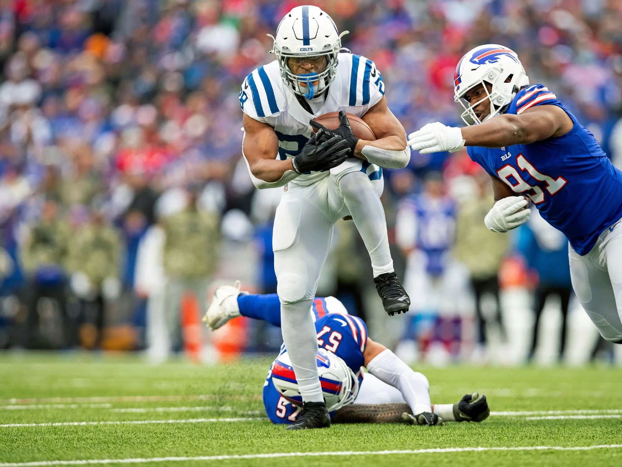 jonathan-taylor-indianapolis-colts-unsigned-5-touchdown-game-vs-buffalo-bills-photograph_pi4627000_ff_4627582-0a3646183b1407013e74_full.jpg