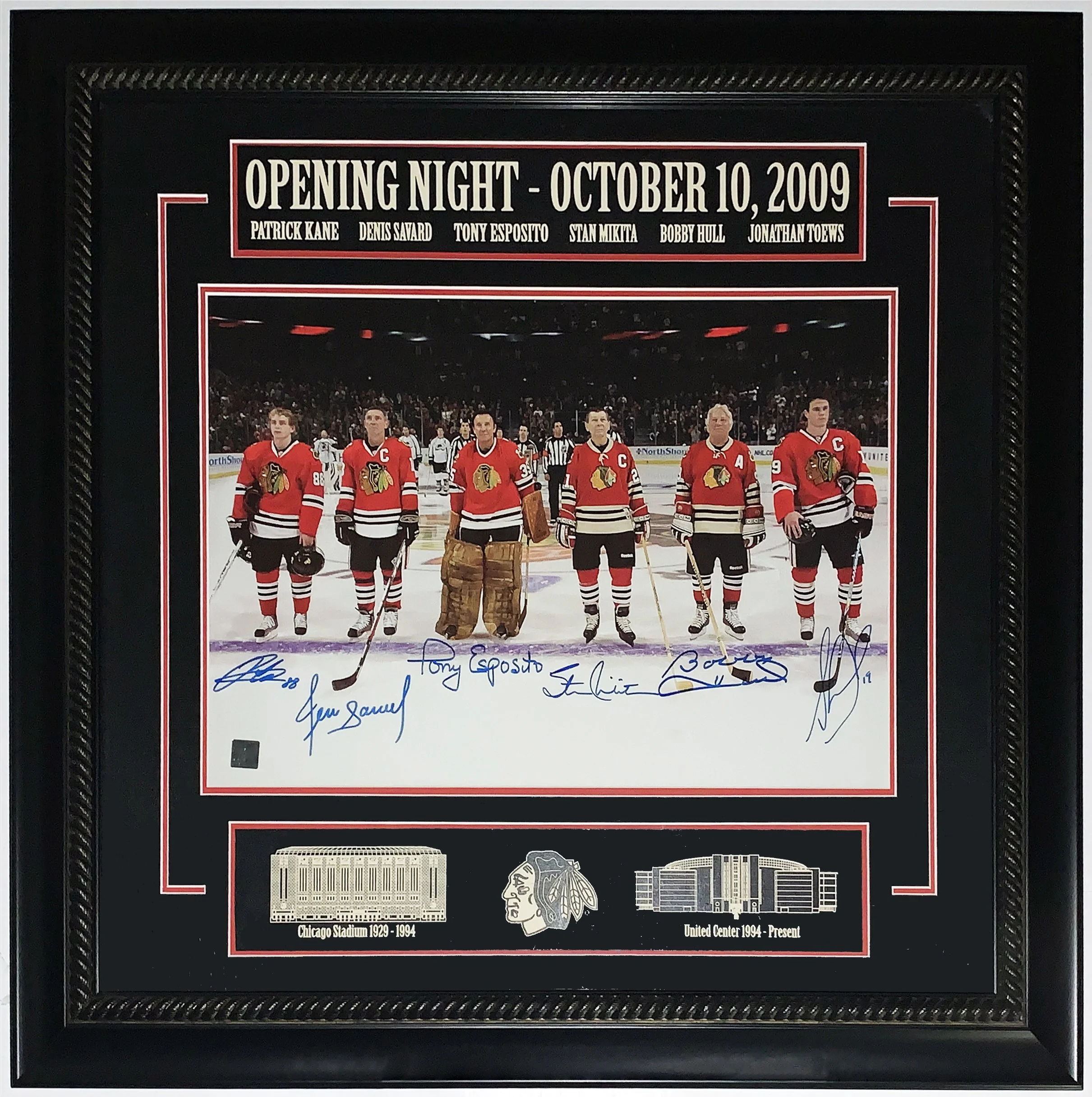 Patrick Kane Denis Savard, Tony Esposito, Bobby Hull, Stan Mikita, and Jonathan Toews 6x Autographed Chicago Blackhawks 16x20 Photo - Frameworth Sports COA Authenticated - Professionally Framed 30x30