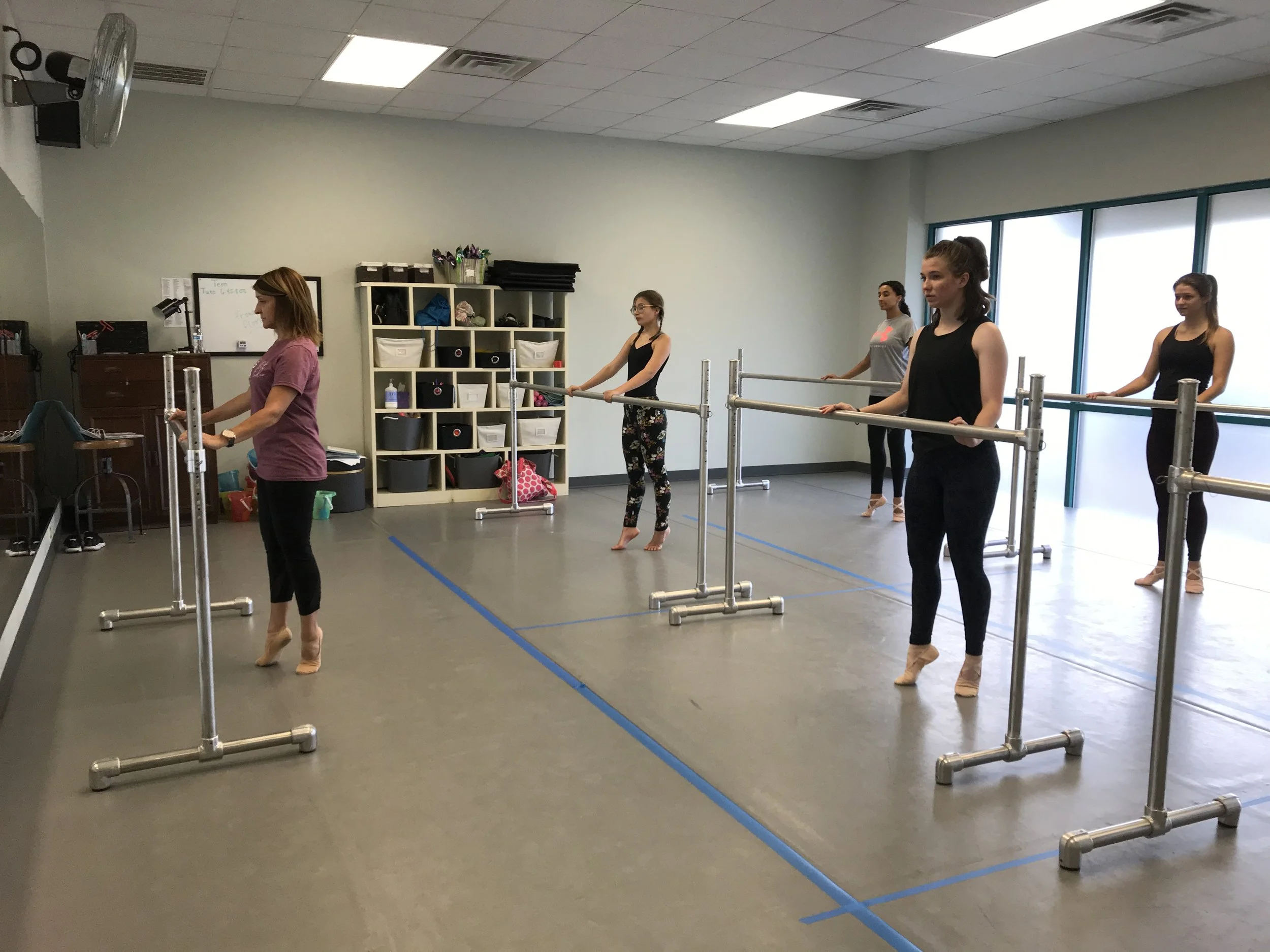 Teen Barre.JPG