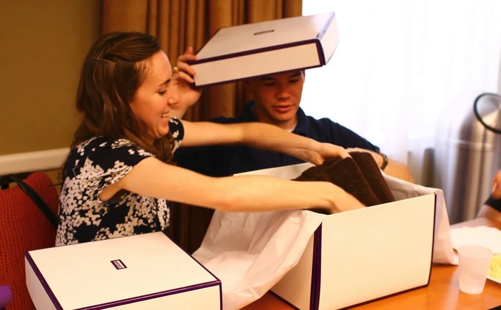 Who doesn't love opening a gift? You should be creating the same feel with your e-commerce shipping boxes.